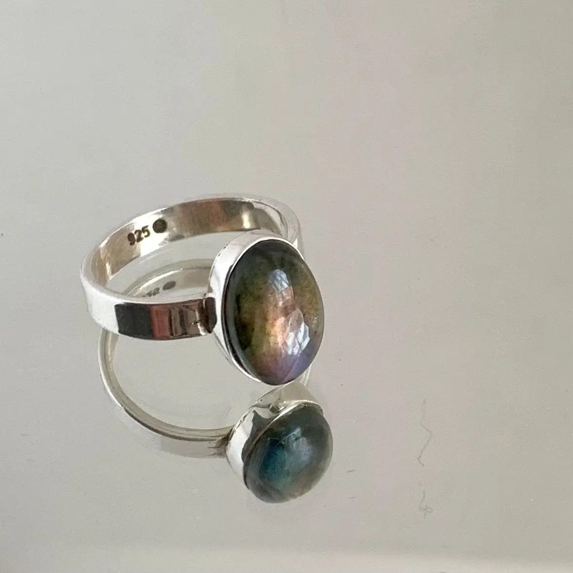 Neptune - Bague en Labradorite Argent 925 - Protection et Élégance Ovale 53