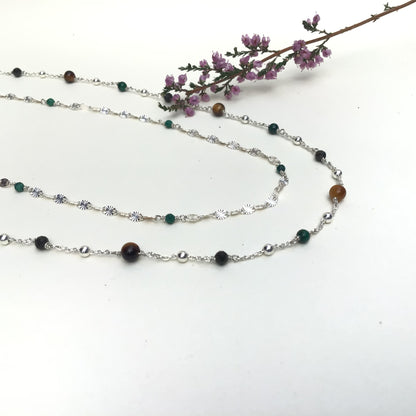 Collier Elise Chaîne en argent 925, malachite, œil de tigre et obsidienne.
Fermoir et chaîne de rallonge en argent 925.
Ce collier peut exister sur demande en plusieurs longueurs. 
