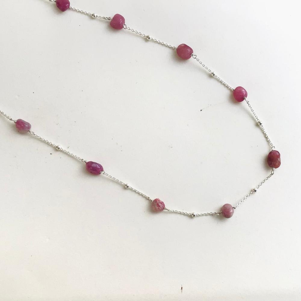 Collier en Chaîne en argent 925 et Tourmaline rose, pierres roulées irrégulières - Byartmexbijoux