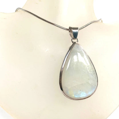 Pendentif Pierre de lune et argent 925 - Élégance Lunaire et Pureté - 