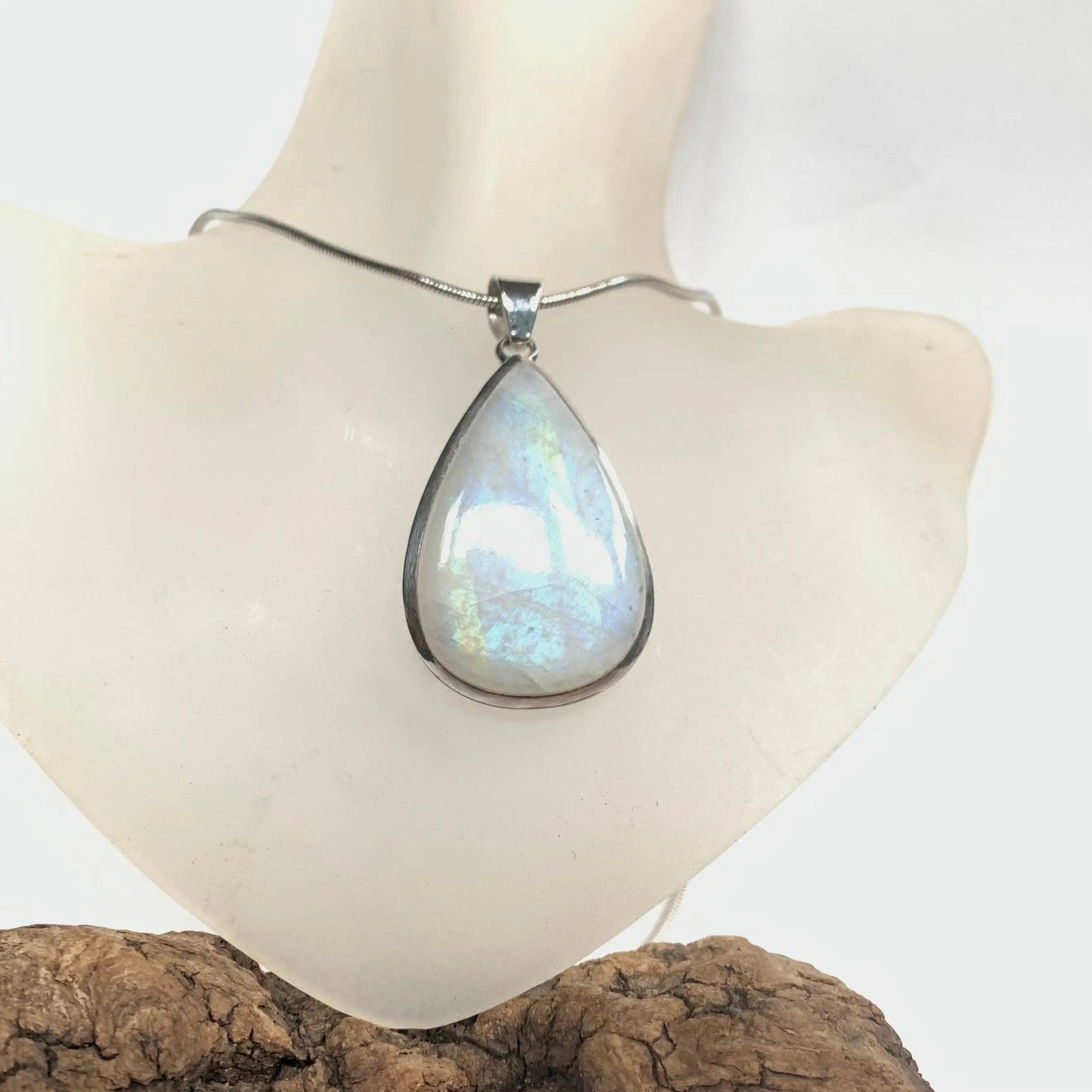 Pendentif Pierre de lune et argent 925 - Élégance Lunaire et Pureté - 