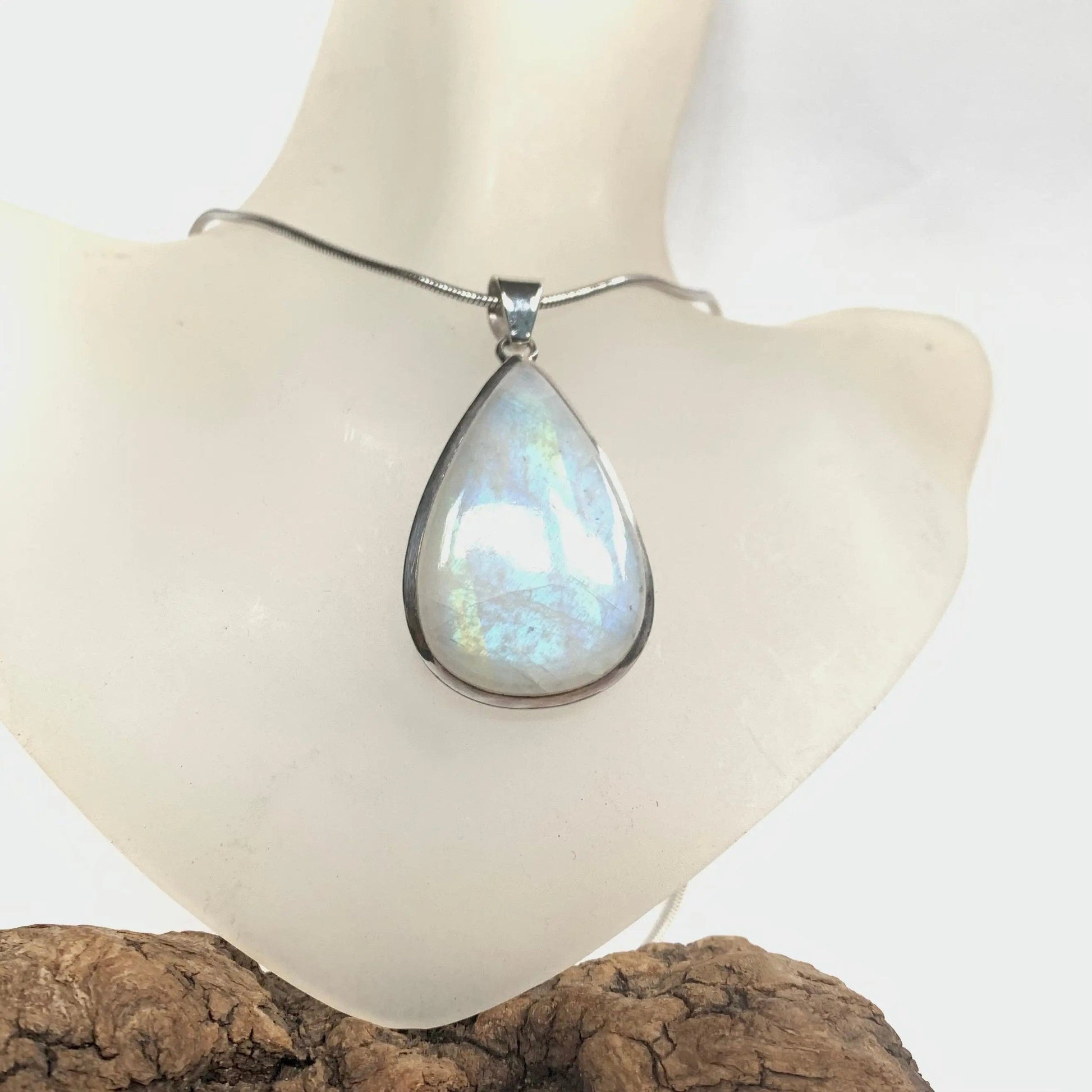 Pendentif Pierre de lune et argent 925 - Élégance Lunaire et Pureté - 