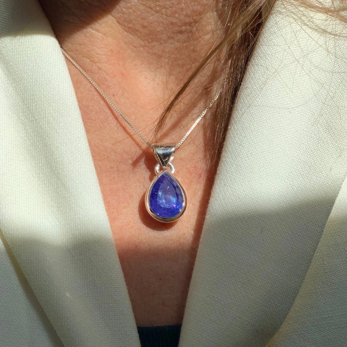 Pendentif Tanzanie, Pendentif en Tanzanite, Argent 925, Bijou en Tanzanite, Collier en Tanzanite, Pierre naturelle en Tanzanite.Pendentif monté sur argent, Bijou en argent, Collier élégant, Cadeau de luxe, Bijou artisanal. 
